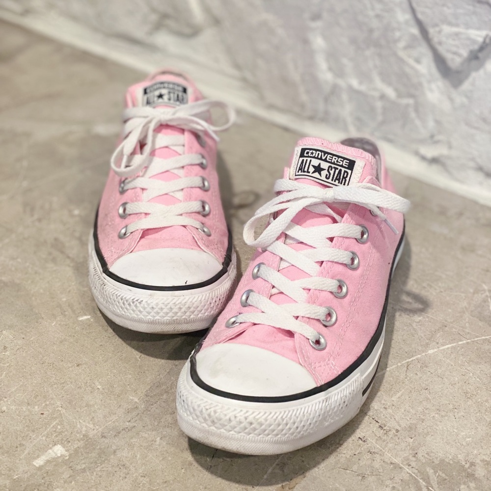 Bubblegum pink Converse. Size 9.